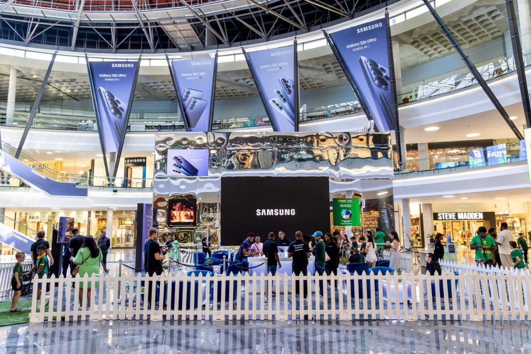 Step Into the Future at the Galaxy S26 Hangouts Cube at Canal Walk