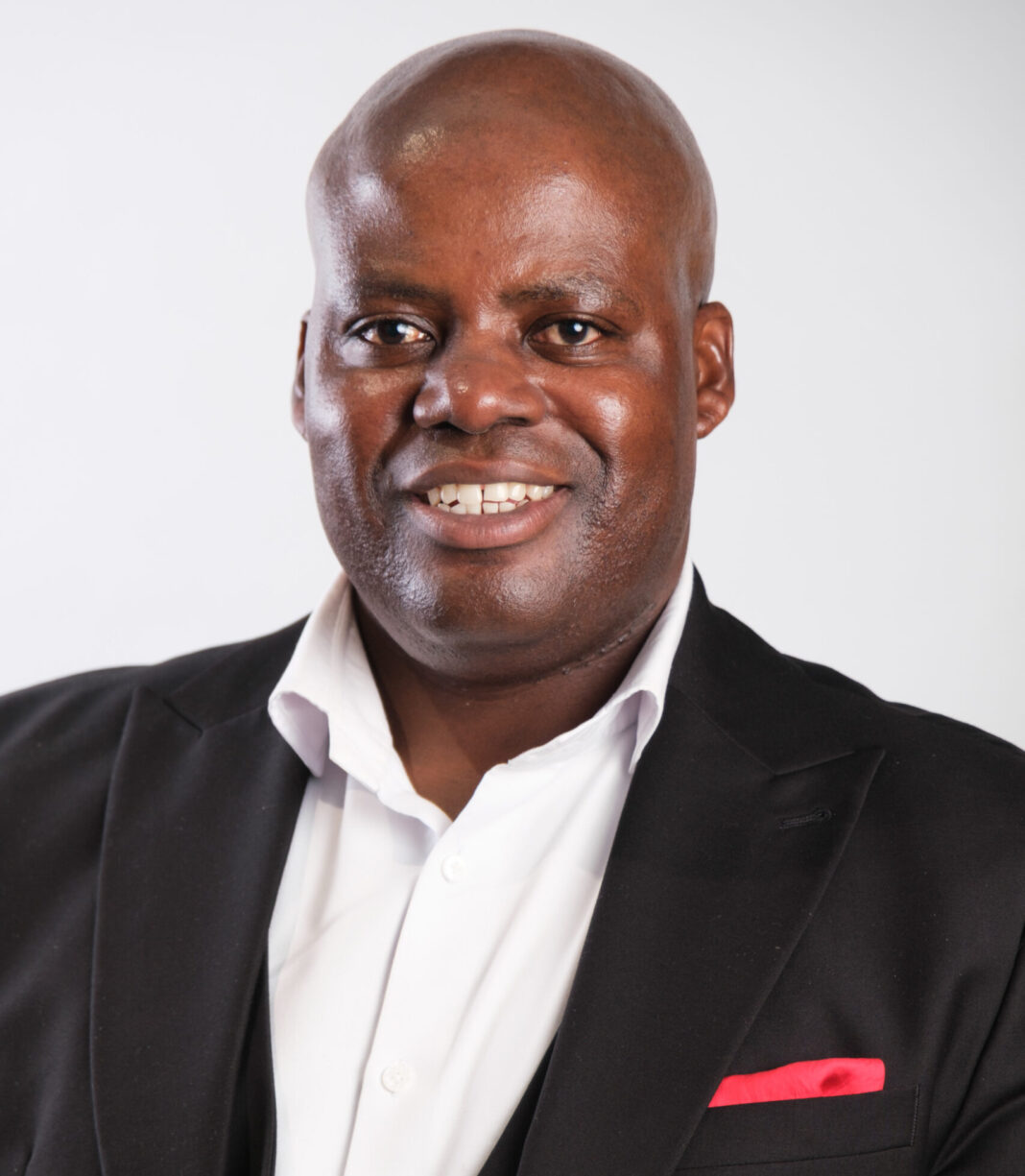 South Africans are managing their money alone – and the wealth gap is showing